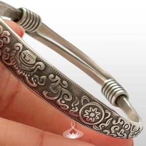 Silver Eight Auspicious Symbols Bangle | Tibetan Amulet Jewelry